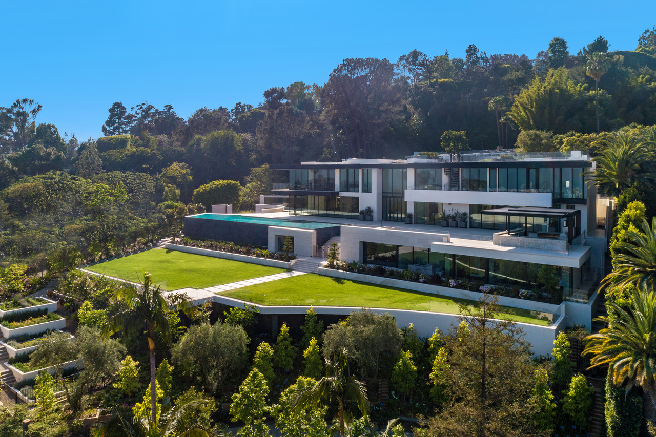 Bel-Air Homes Duel to Become America's Most Expensive - WSJ