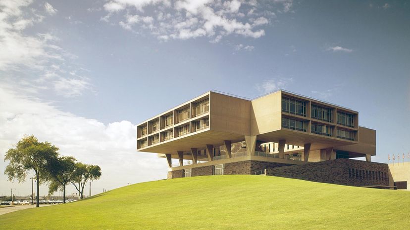 16 World-Famous Architects and Their Impact | HowStuffWorks